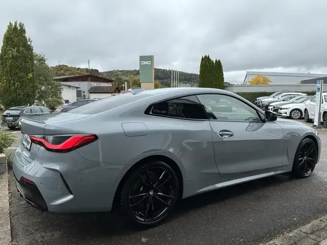 BMW 440