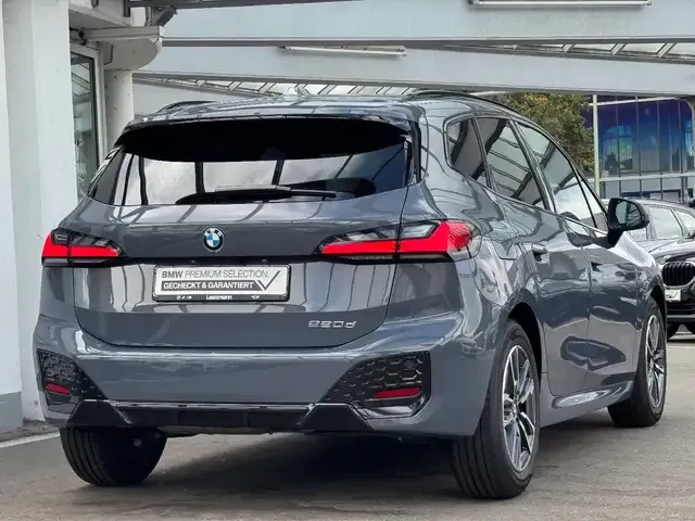 BMW 220