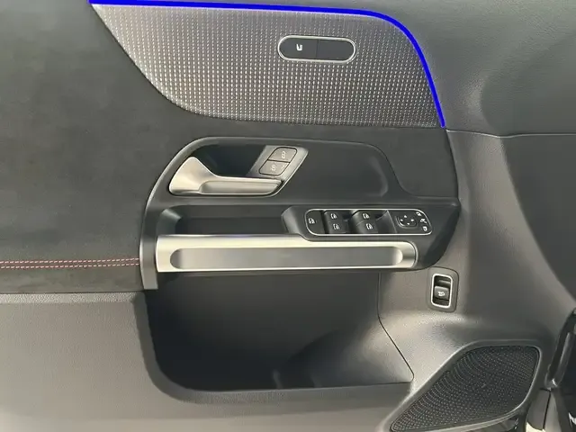 Mercedes-Benz EQB 350