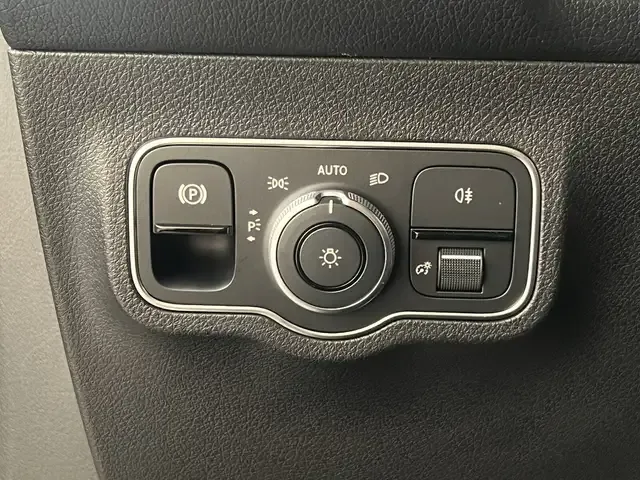 Mercedes-Benz EQB 350