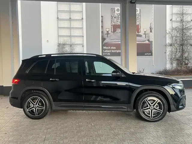 Mercedes-Benz EQB 350