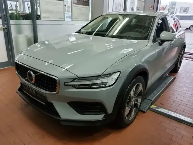 Volvo V60 Cross Country