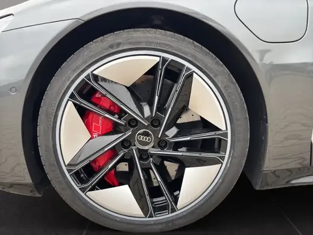 Audi RS e-tron GT