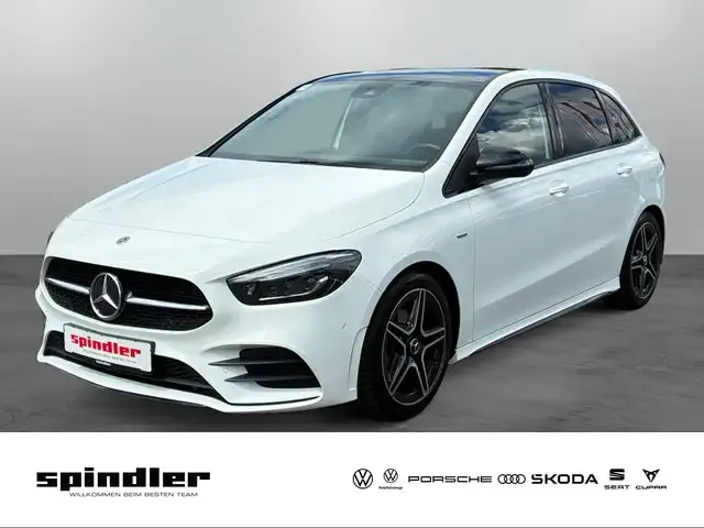 Mercedes-Benz B 180