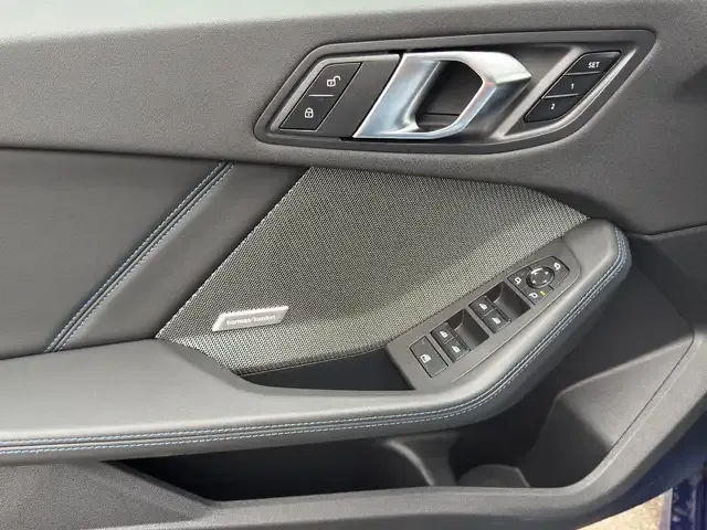 BMW 235