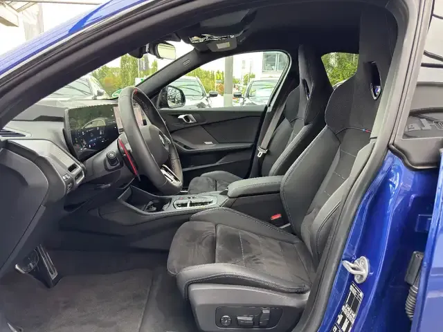 BMW 235