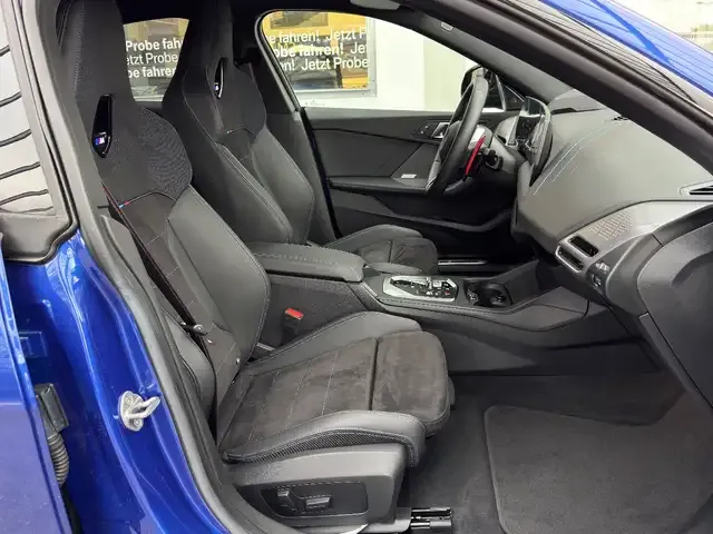 BMW 235