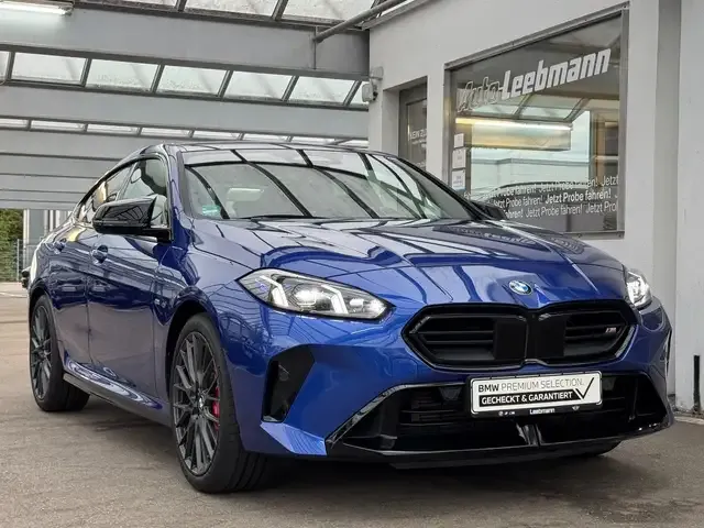 BMW 235
