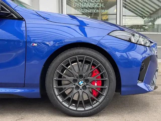 BMW 235