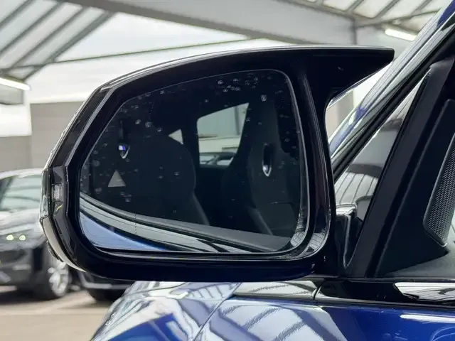 BMW 235