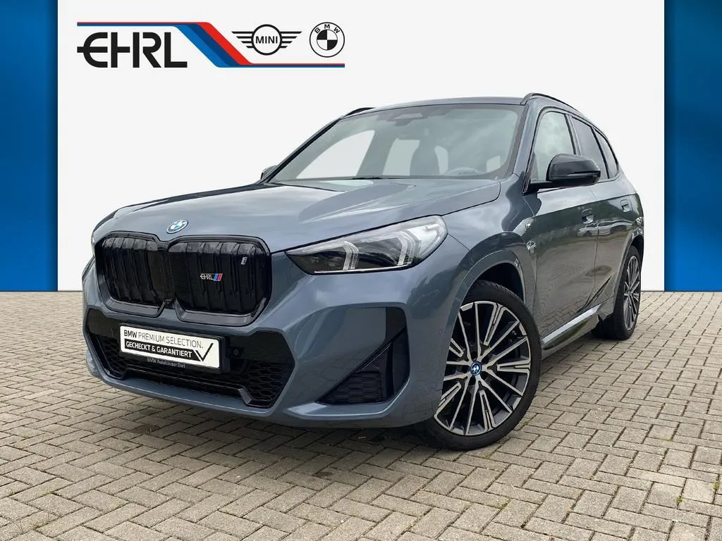 BMW iX1