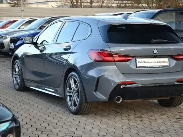 BMW 120