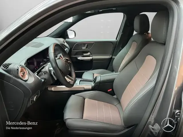 Mercedes-Benz EQB 300