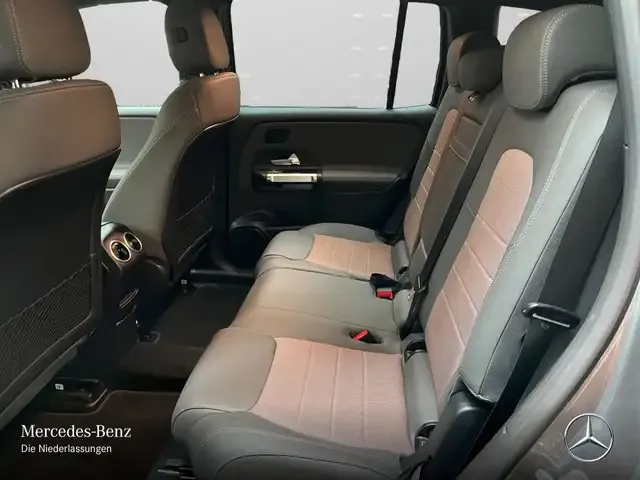 Mercedes-Benz EQB 300