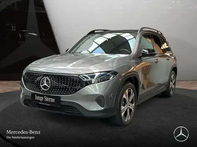 Mercedes-Benz EQB 300