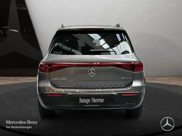 Mercedes-Benz EQB 300