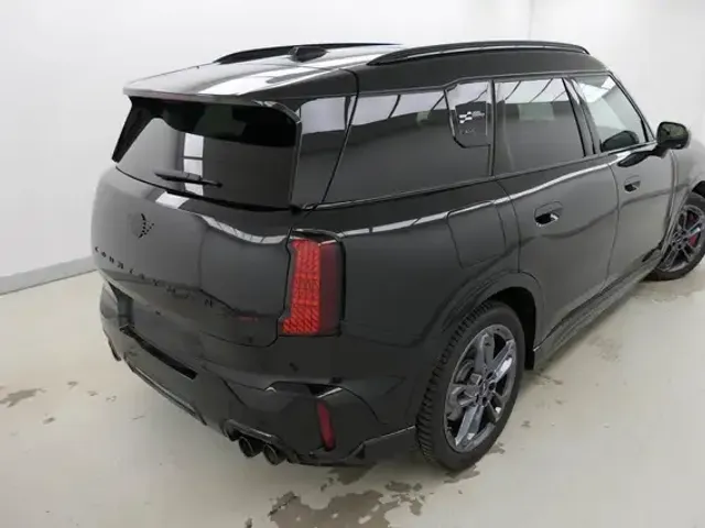 MINI John Cooper Works Countryman