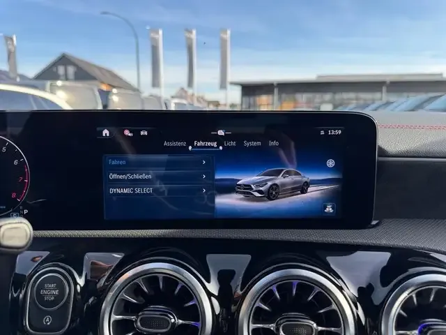 Mercedes-Benz CLA 200