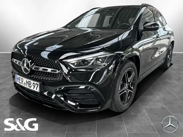 Mercedes-Benz GLA 200