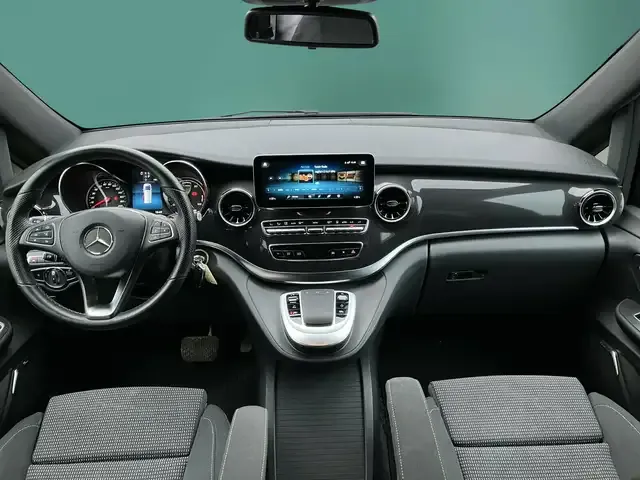 Mercedes-Benz EQV 300