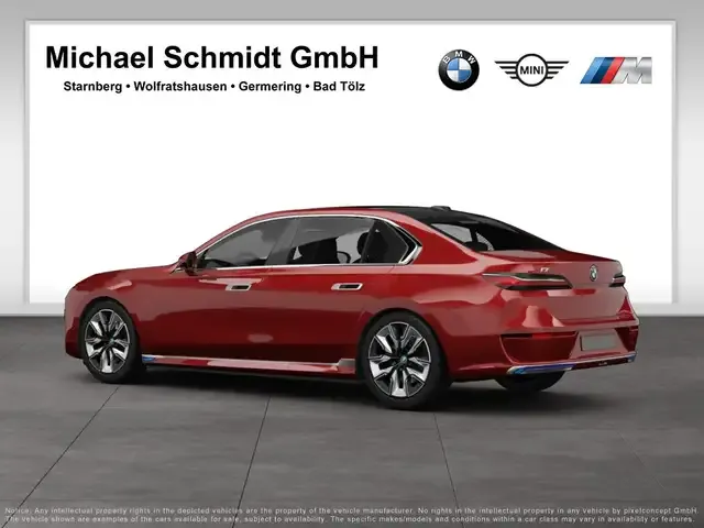 BMW i7