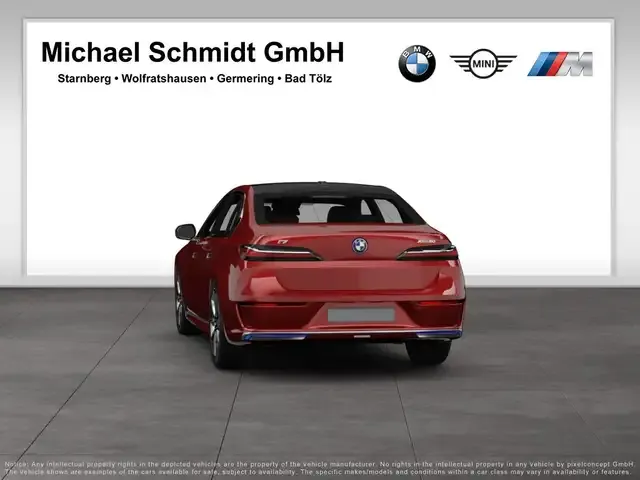 BMW i7