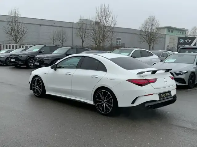Mercedes-Benz CLA 35 AMG