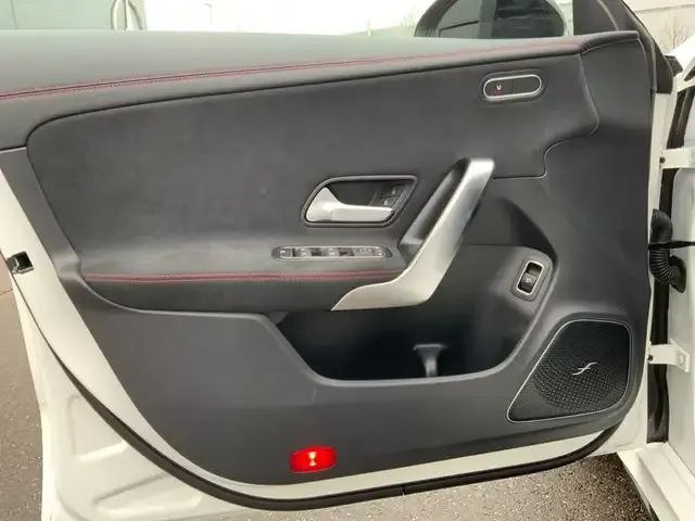 Mercedes-Benz CLA 35 AMG