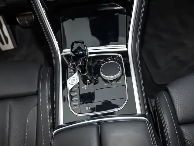 BMW M850