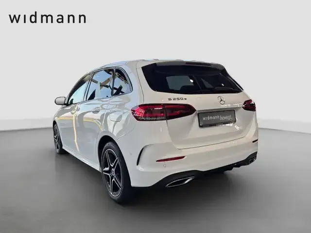 Mercedes-Benz B 250