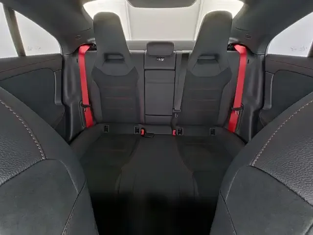 Mercedes-Benz CLA 35 AMG