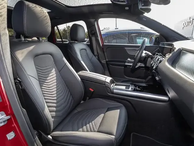 Mercedes-Benz GLA 180
