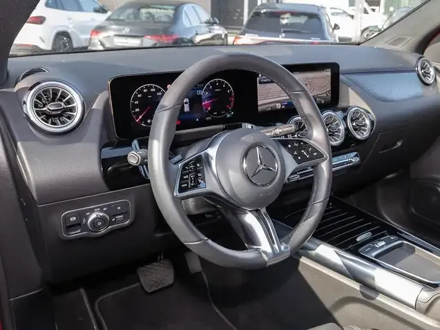 Mercedes-Benz GLA 180