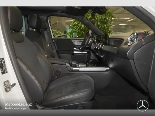 Mercedes-Benz EQB 250