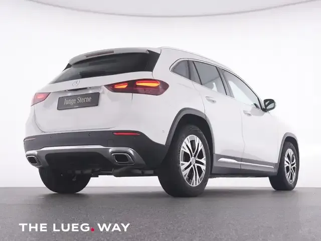 Mercedes-Benz GLA 180