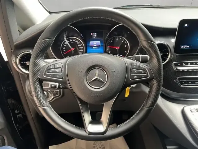 Mercedes-Benz V