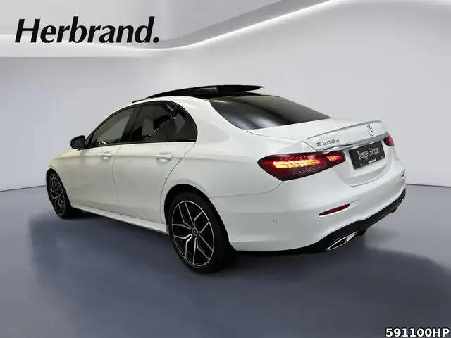 Mercedes-Benz E 300