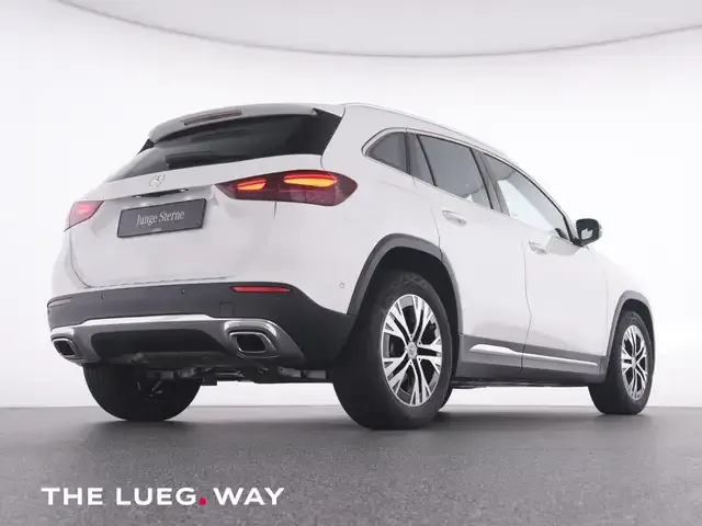 Mercedes-Benz GLA 200