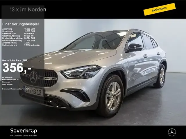 Mercedes-Benz GLA 200