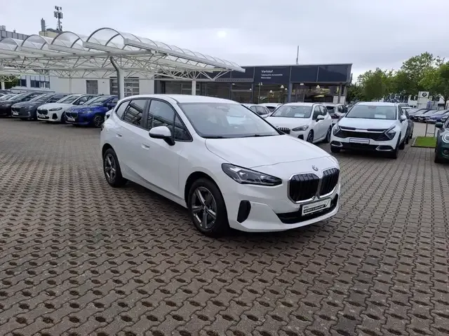 BMW 220