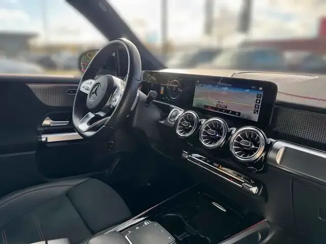 Mercedes-Benz EQB 250