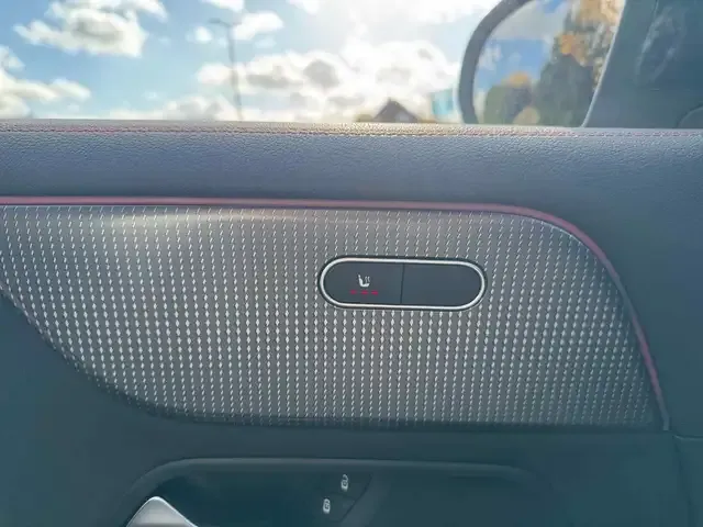 Mercedes-Benz EQB 250