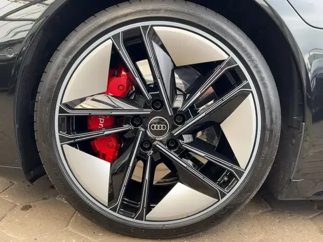 Audi RS e-tron GT