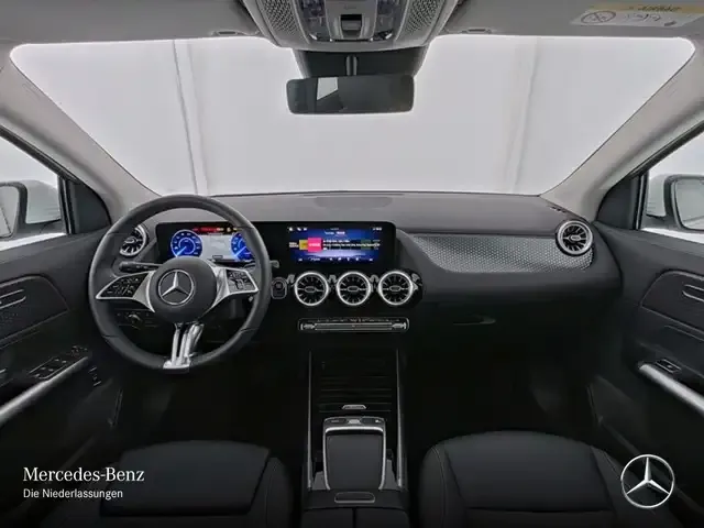 Mercedes-Benz EQA 300
