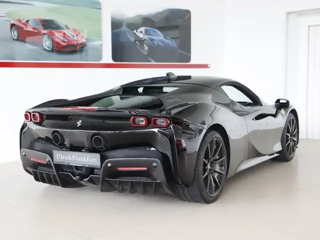 Ferrari SF90 Stradale