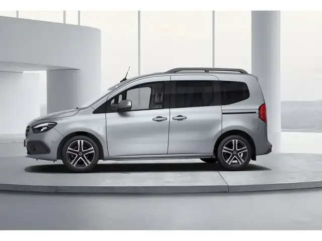 Mercedes-Benz Sonstiges