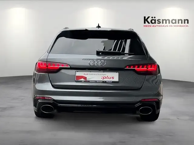 Audi RS4