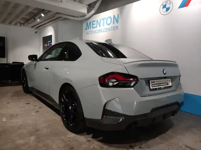 BMW 220