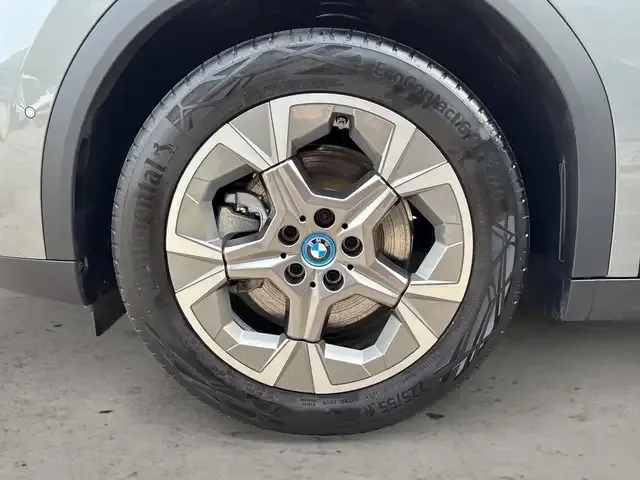 BMW iX2
