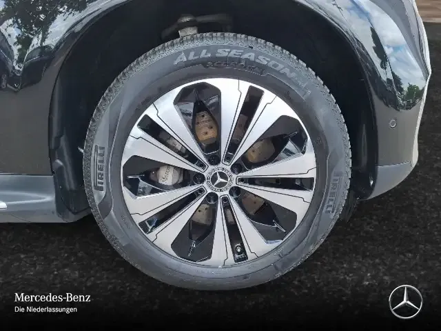 Mercedes-Benz EQC 400